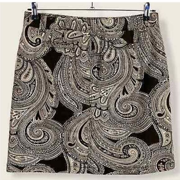 Ann Taylor cotton Paisley Skirt - Picture 4 of 10